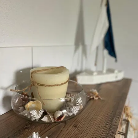 Lausbuben & Zicken - Im Gruenen Herzen Deutschlands