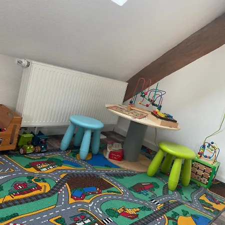 Lausbuben & Zicken - Im Gruenen Herzen Deutschlands *