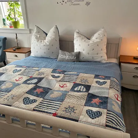 Lausbuben & Zicken - Im Gruenen Herzen Deutschlands