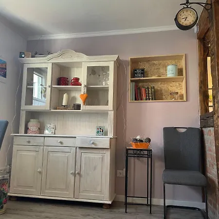 Lausbuben & Zicken - Im Gruenen Herzen Deutschlands * Herleshausen