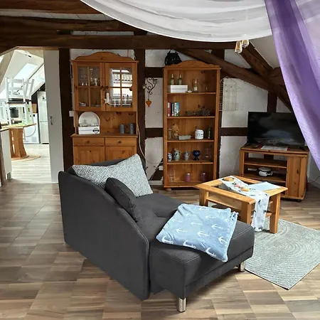 Lausbuben & Zicken - Im Gruenen Herzen Deutschlands