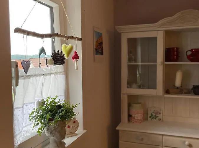 Lausbuben & Zicken - Im Gruenen Herzen Deutschlands *