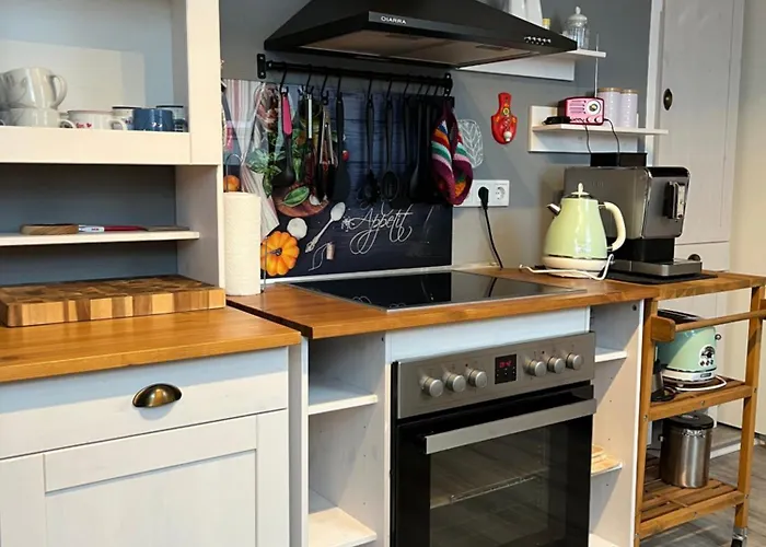 Lausbuben & Zicken - Im Gruenen Herzen Deutschlands